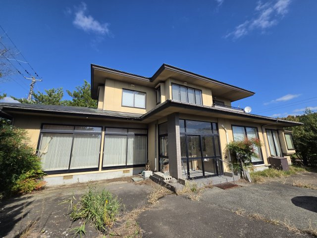 由利本荘市前郷　中古の外観