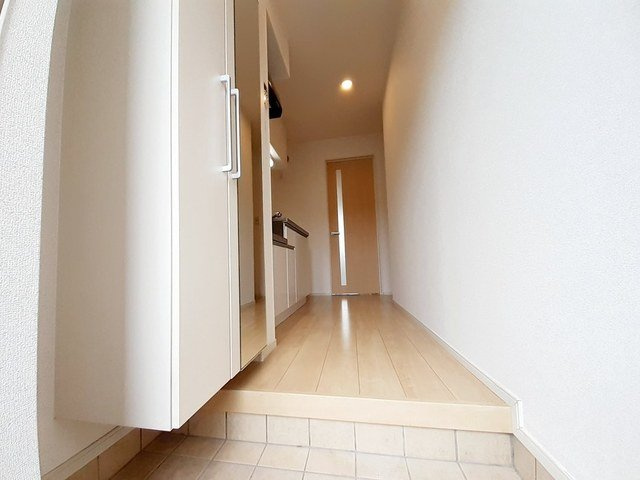 エクスクルーシブⅣの玄関