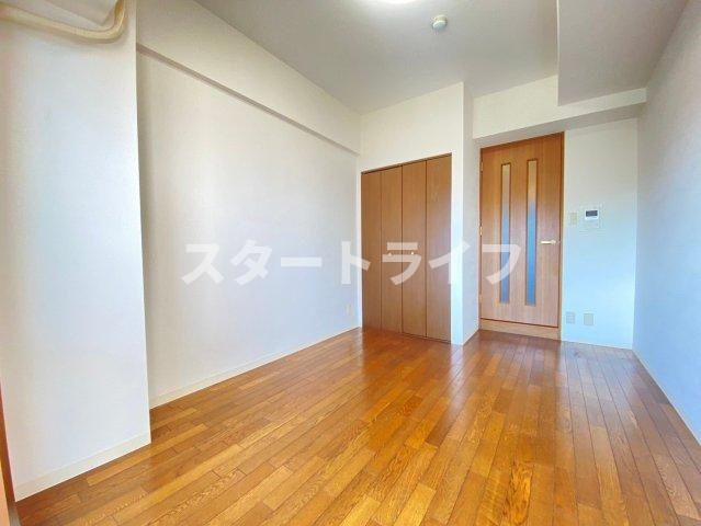 大阪市淀川区十三本町２丁目の賃貸マンションの寝室
