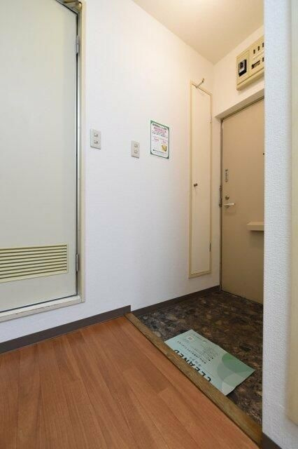 ワコーレ蒲田Ⅰの玄関