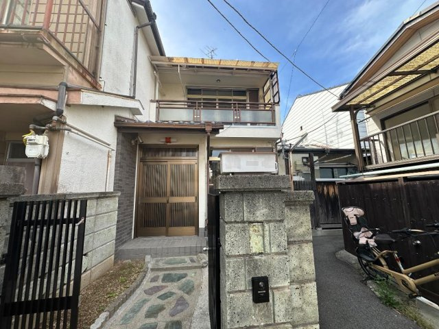 福住通3丁目テラスハウスの外観