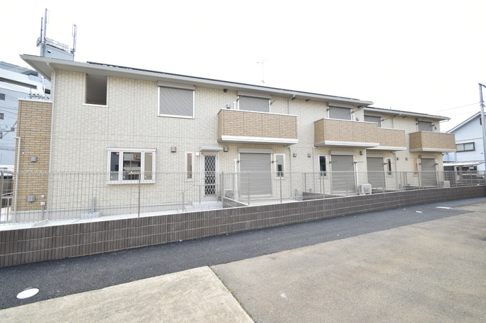 メゾンベール南多摩の外観