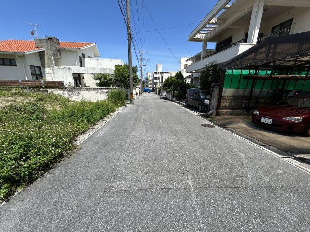 浦添市仲間3丁目(71.8坪)の周辺