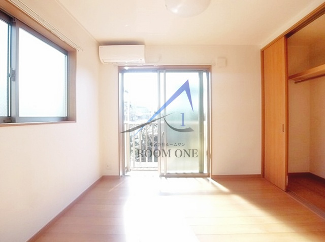 西荻北４丁目住宅の居間・リビング|洋室のお部屋です。