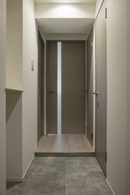 レジデンス渋谷富ヶ谷の玄関|※写真は同タイプ住戸です。