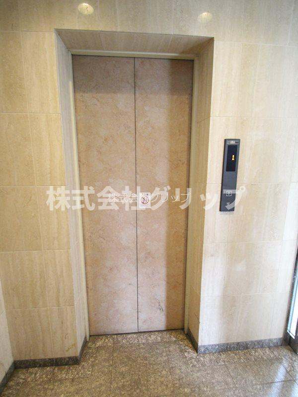 横浜市西区平沼１丁目の賃貸マンションのロビー