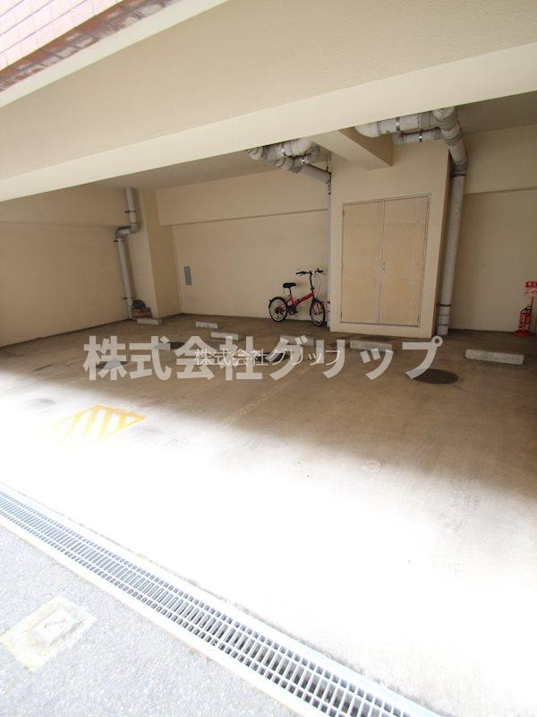 横浜市西区平沼１丁目の賃貸マンションの外観