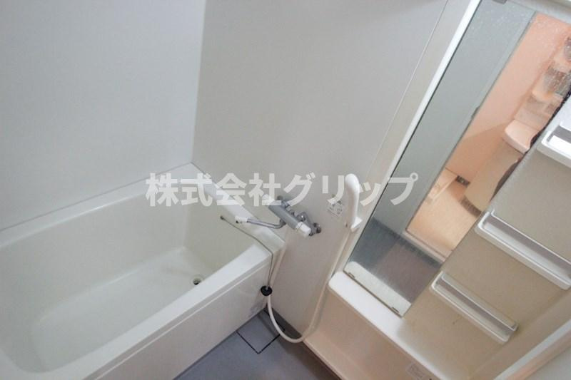 横浜市西区平沼１丁目の賃貸マンションの浴室