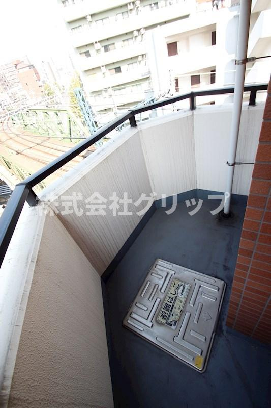 横浜市西区平沼１丁目の賃貸マンションのバルコニー
