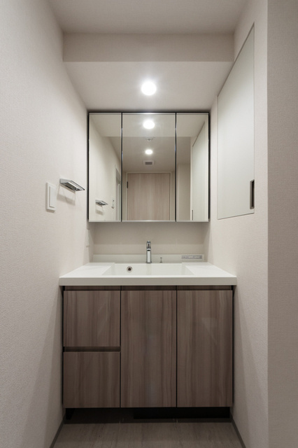 パークアクシス横浜伊勢佐木町通りの洗面所|※写真は同タイプ住戸です。