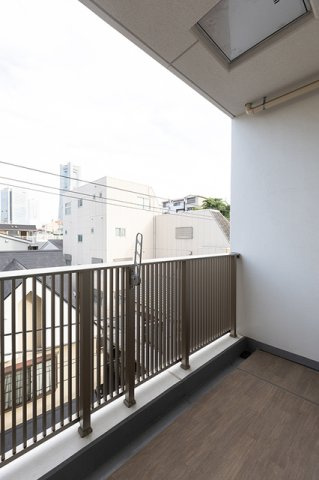 パークアクシス横濱高島町のバルコニー|※写真は同タイプ住戸です。