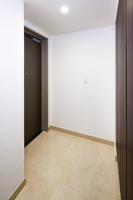 レガシス中目黒の玄関|※写真は同タイプ住戸です。