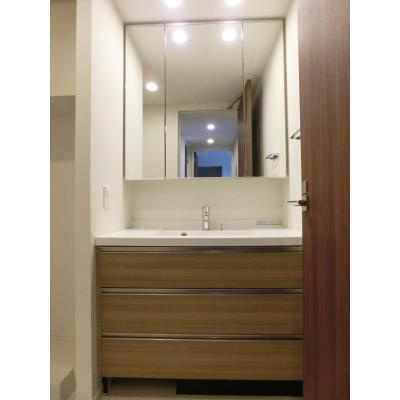 パークアクシス池田山の洗面所|※写真は同タイプ住戸です。
