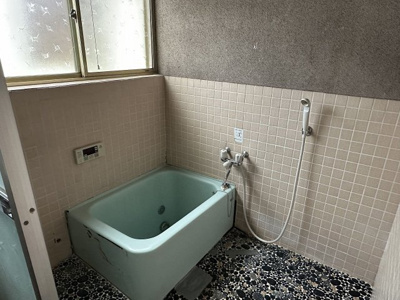 【浴室】 | 下諏訪町北高木 中古住宅③ | 風呂