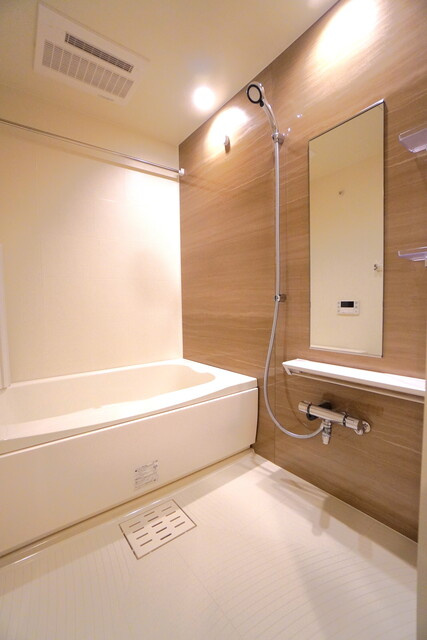 ザ・ライオンズフォーシア外神田の浴室|※写真は同タイプ住戸です。