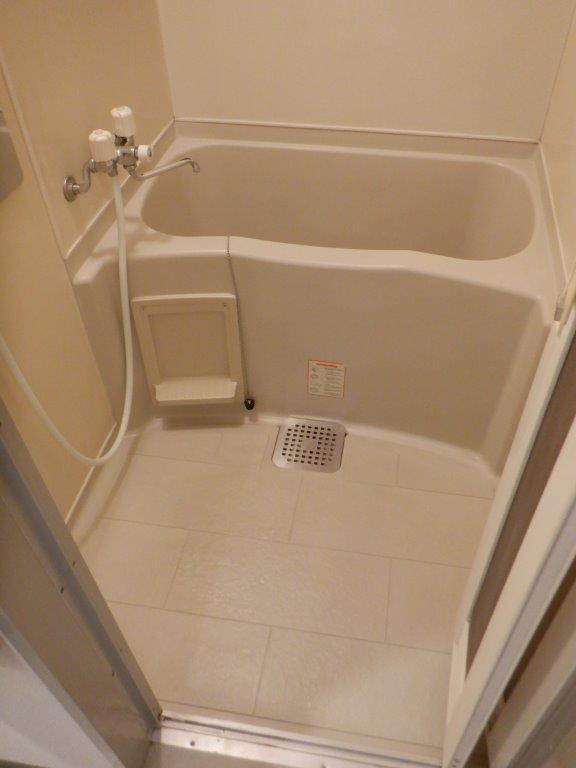 世田谷区池尻２丁目の賃貸マンションの浴室|コンパクトで使いやすいお風呂です