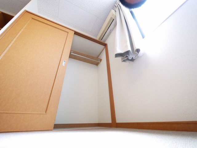 レオパレス八条Ⅱの収納|大きなものも収納できそうです