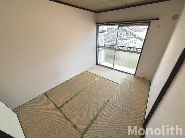 ハイツ曽根の和室