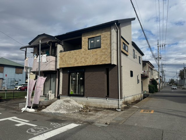 宇都宮市八千代二丁目の前面道路含む現地写真