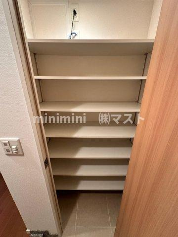 松屋タワーの玄関