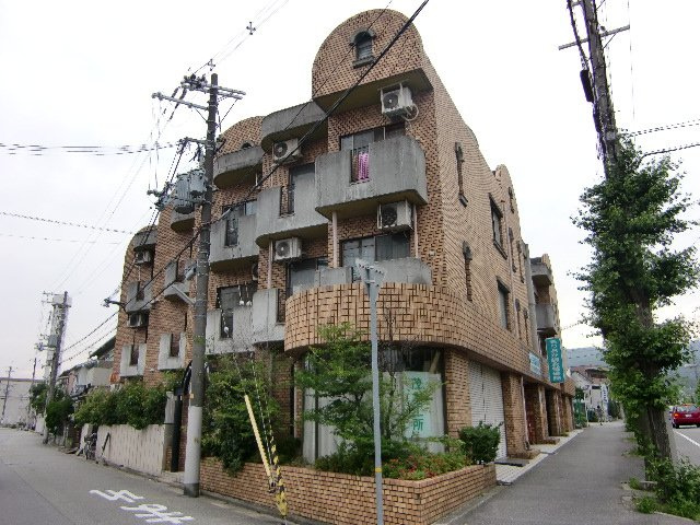 ジャルダン宝塚五番館の外観