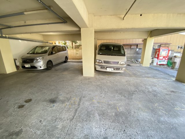 第２京葉マンションの駐車場