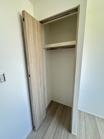 リアル綱島パークテラスA棟の収納|※301号室参照