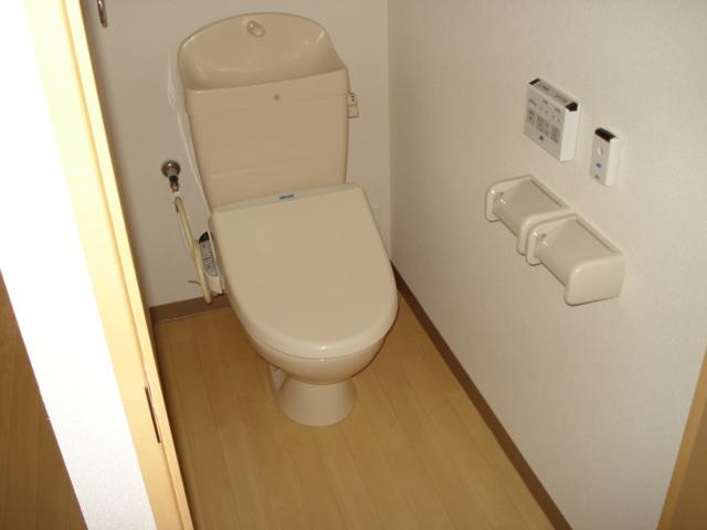コンフォール日吉のトイレ|シャワー付トイレ