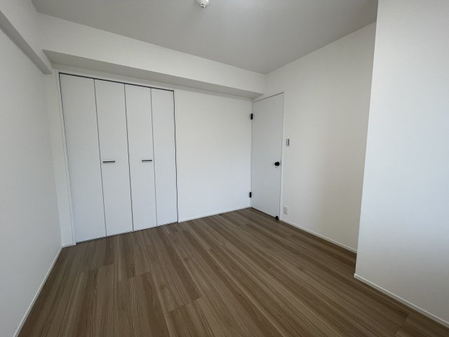 ダイナコートエスパシオ板付の洋室|使い勝手の良い居室は、寝室や子ども部屋など幅広い用途に対応できます☆