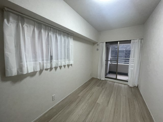 アドリーム天神の洋室|使い勝手の良い居室は、寝室や子ども部屋など幅広い用途に対応できます。
