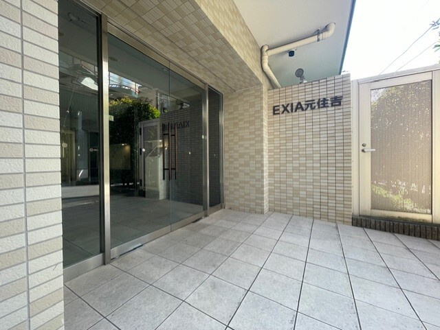 川崎市中原区木月２丁目の賃貸マンションのエントランス
