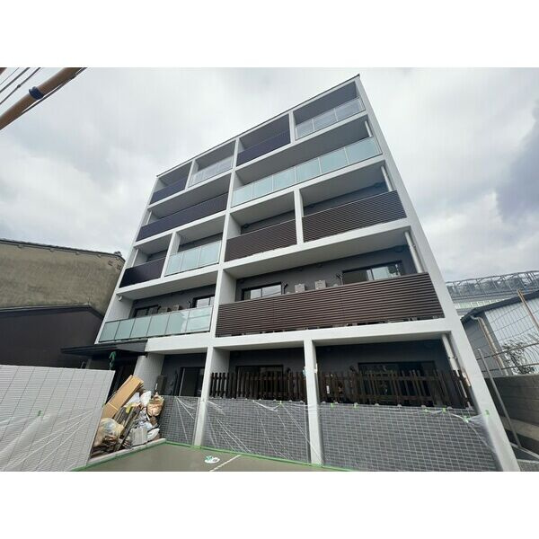 クレストタップ京都丹波口の外観