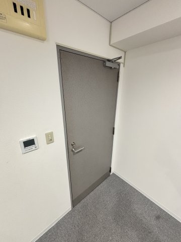 第18松屋ビルの玄関