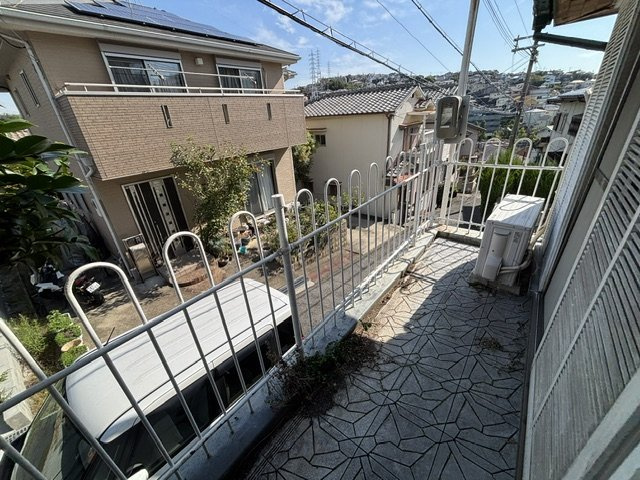 神戸市垂水区西舞子9丁目　中古戸建　地下車庫1台付！の外観|外観もきれいです