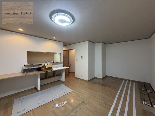 大阪市都島区都島中通3丁目の居間・リビング