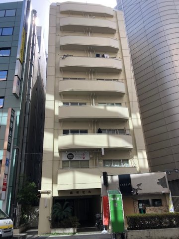 渋谷区代々木２丁目の店舗一部の外観