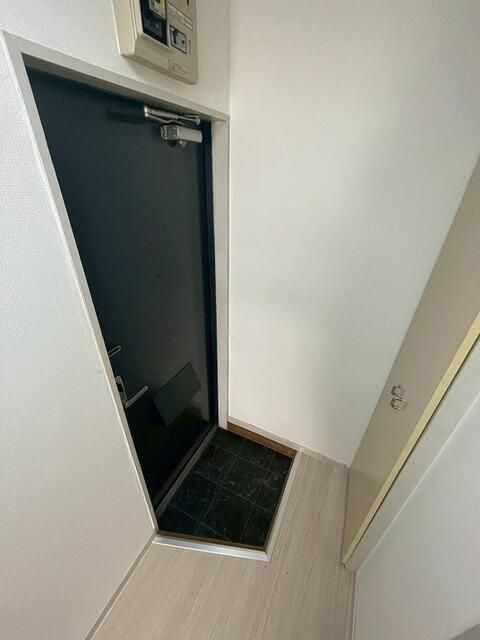 ロフト新座の玄関