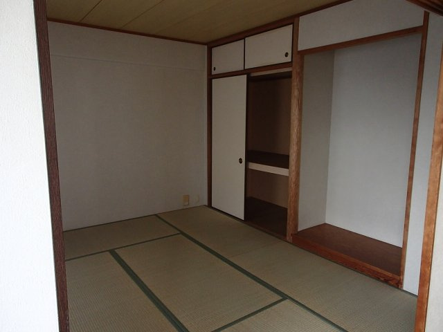 ラ・ビスタ宝塚ノースハイツ１番館の和室|和室がひろがる居住スペース