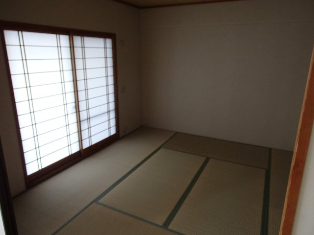 ラ・ビスタ宝塚ノースハイツ１番館の和室|和室がひろがる居住スペース