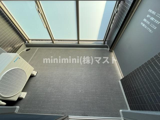アーバネックス心斎橋のバルコニー