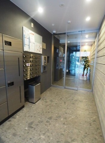 【エントランス】