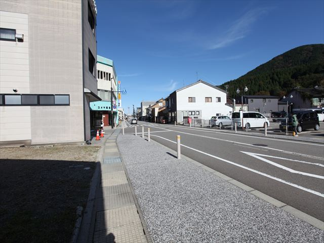 【前面道路含む現地写真】の画像
