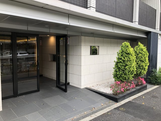 ステージグランデ新桜台のエントランス|落ち着いたエントランスです