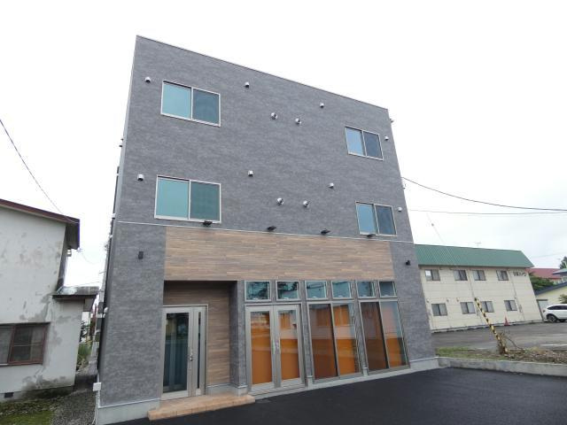 Vita(ヴィータ)の外観|店舗入口側※北面