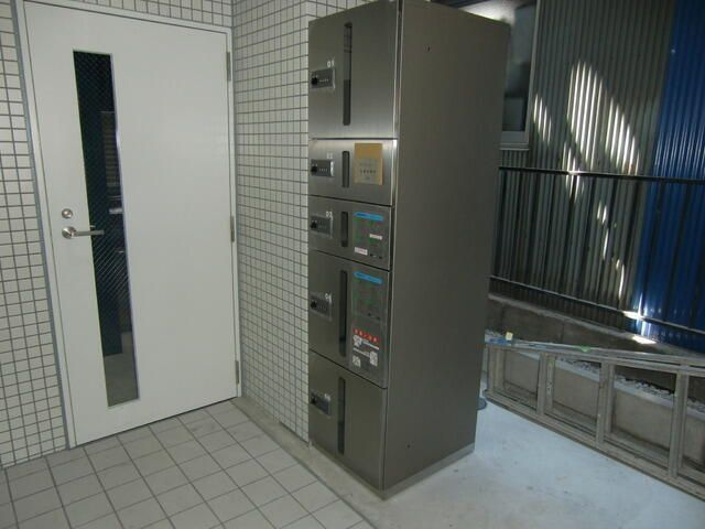 イーストアベニュー石原のロビー