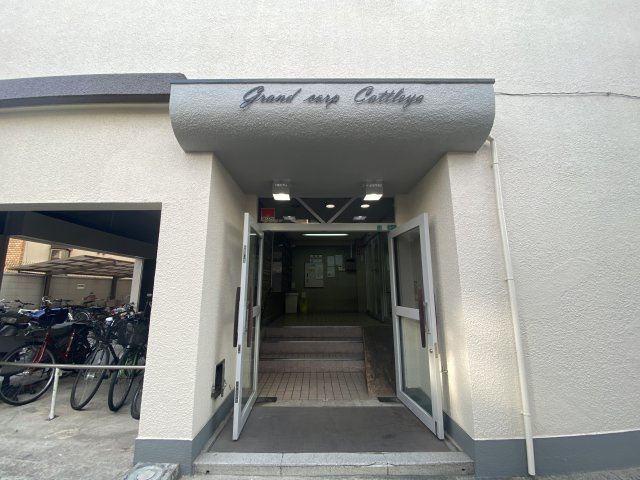 Grand　corp　Cattleyaのエントランス|ゆとりのあるエントランスです