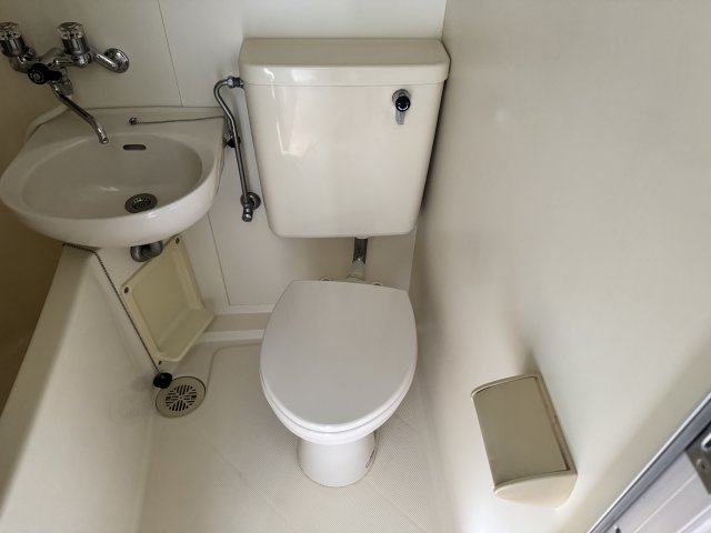 八王子市谷野町のアパート