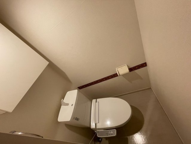 松戸市胡録台の賃貸マンションのトイレ|シンプルで使いやすいトイレです