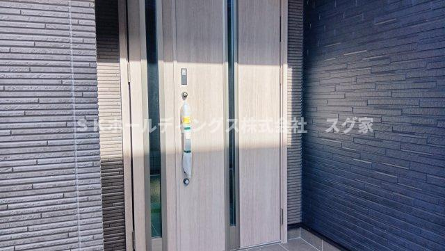 綾部市岡町新築戸建て住宅の玄関