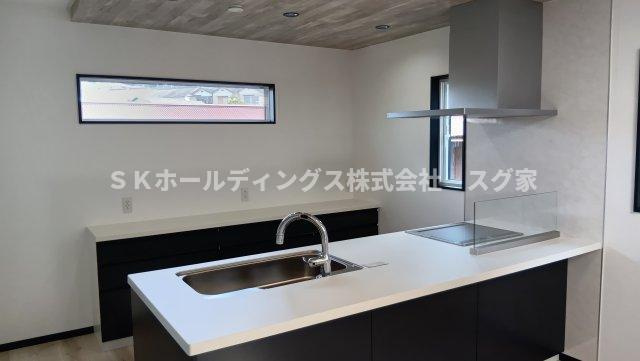 綾部市岡町新築戸建て住宅のキッチン
